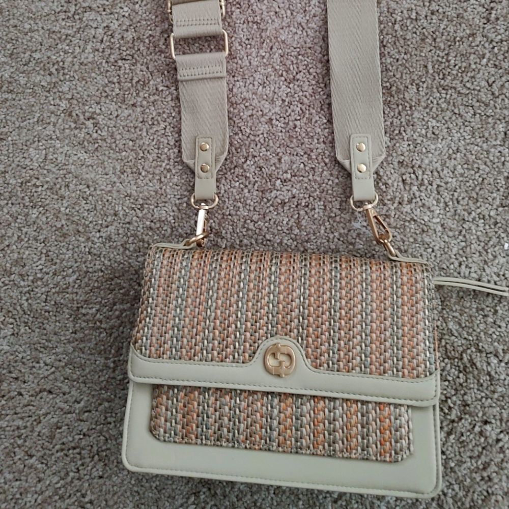 Crossover/shoulder purse